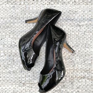 Vince Comuta classic patent leather s hoes.7